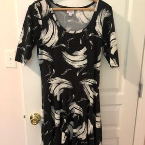 B&W LuLaRoe Nicole Dress